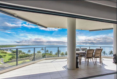 181 The Esplanade - Accommodation Brisbane 1