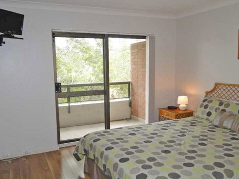 19 'The Commodore' 9-11 Donald Street - Two Bedroom Unit In The CBD Of Nelson Bay - Accommodation Brisbane 2
