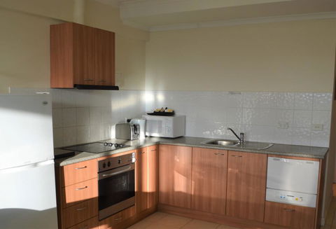 19 Lakeview Plaza - Accommodation Brisbane 3