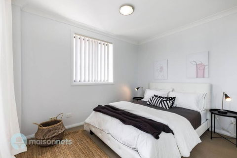 2 Bedroom 2 Bathroom Apt With Balcony And Parking - Accommodation Brisbane 3