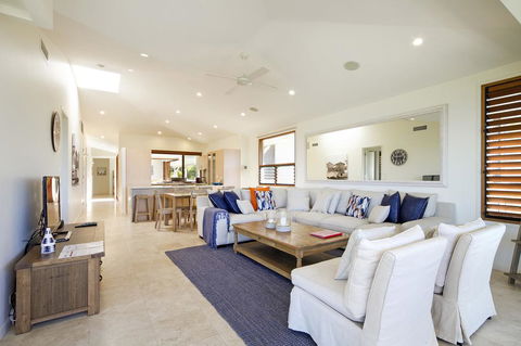 2 Hale Lani - Accommodation Brisbane 3