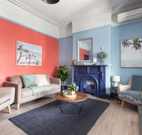 2-Bed Apartment Metres From Coogee Beach and Dining - Accommodation Brisbane
