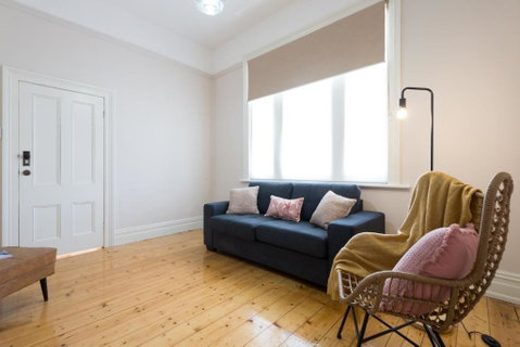 26 Byron Street - Accommodation Brisbane 3