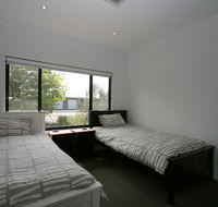26 Twynam Street - Accommodation Brisbane
