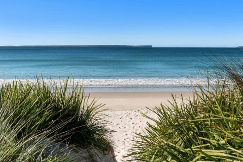 Beach Retreat - Belle Escapes Jervis Bay - Accommodation Brisbane 1
