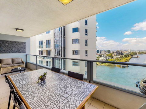 Brisbane City Luxury Riverfront Apartments - Accommodation Brisbane 0