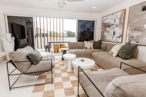 C & C By The Sea - Accommodation Brisbane 2