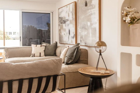 C & C By The Sea - Accommodation Brisbane 3