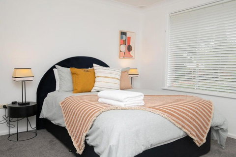 Cadogan House - Professionally Styled In CBD - Accommodation Brisbane 1