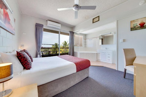 Camelot Motel - Accommodation Brisbane 1