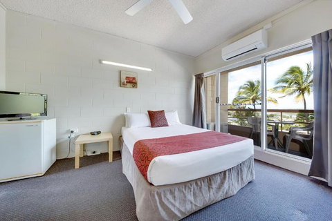 Camelot Motel - Accommodation Brisbane 3