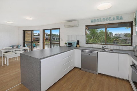 CANAL7-ON THE MOOLOOLABA CANAL! - Accommodation Brisbane 1
