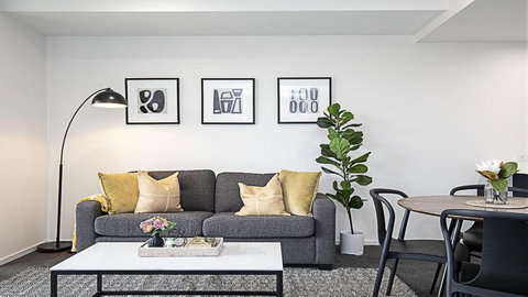 Canberra Chic I30 - Accommodation Brisbane 0