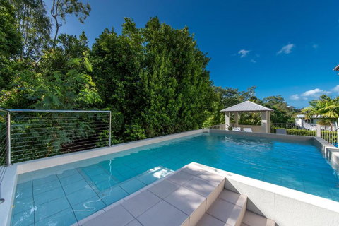 Candlelight - Airlie Beach - Accommodation Brisbane 0