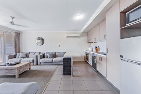 Candlelight - Airlie Beach - Accommodation Brisbane 2