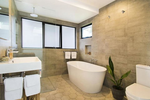 Canopy 1 - Accommodation Brisbane 4