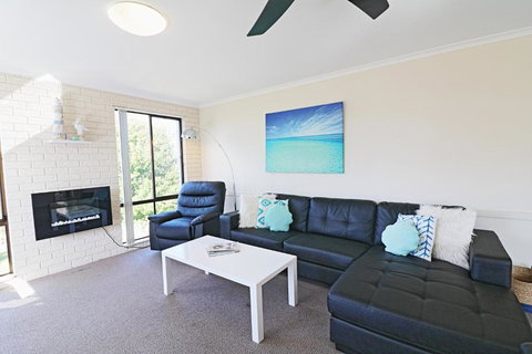 Capri Apartments - Accommodation Brisbane 0