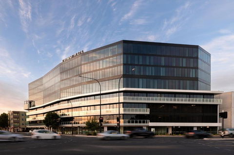 Crowne Plaza Adelaide Mawson Lakes, An IHG Hotel - Accommodation Brisbane 0