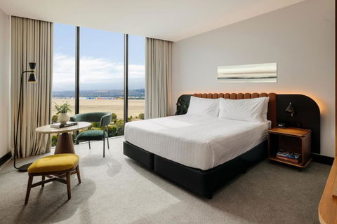 Crowne Plaza Adelaide Mawson Lakes, An IHG Hotel - Accommodation Brisbane 1