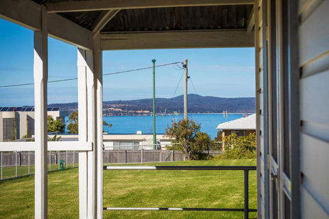 Dar-el -Great Old World Charm, Pet Friendly Home! - Accommodation Brisbane 1