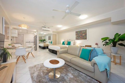 Darwin Executive Studio - Accommodation Brisbane 4