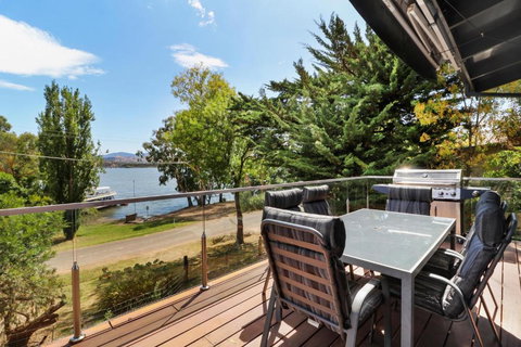 Dawn Retreat - Accommodation Brisbane 0