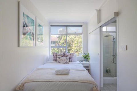 Delightful Darling Point Studio W Stunning Rooftop - Accommodation Brisbane 3