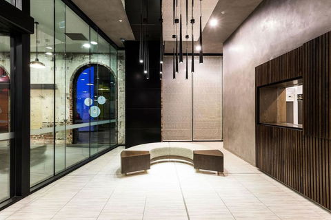 2BR 2BATH + CAR = QUALITY & STYLE IN MELBOURNE CBD - Accommodation Brisbane 3