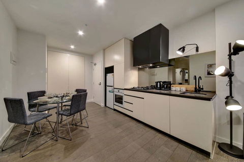 2BR Suites On Bourke, Perfect Location, Views - Accommodation Brisbane 1