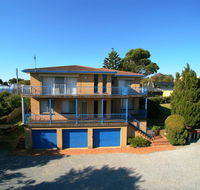 3 Bay Lane - Accommodation Brisbane