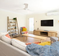 3 Bedroom Apartment Minutes from Main Beach - Accommodation Brisbane