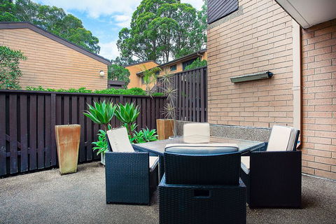 3-Bed Home With BBQ Patio Near Parks And Playgrounds - Accommodation Brisbane 2