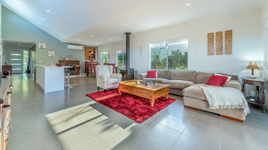Smiths Beach VIC Accommodation Brisbane
