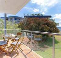4 'Villa Ellisa' 10 Columbia Close - beautiful unit with beautiful water views at Little Beach - Accommodation Brisbane