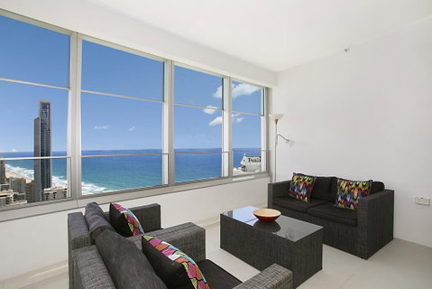 4701 At 9 Hamilton Ave By GCHS - Accommodation Brisbane 2
