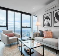 51 ModernGallery3Bd2Bth lv73 Free tram Mel CBD - Accommodation Brisbane
