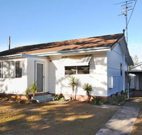 59 Wharf Street Opposite Bowling Club - Accommodation Brisbane