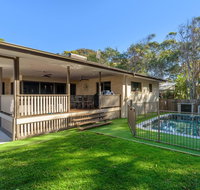 7 Ibis Court - Spacious family home with large outdoor area swimming pool  ample parking