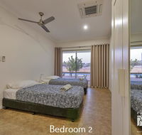 78 Madaffari Drive - PRIVATE JETTY and Pool - Accommodation Brisbane