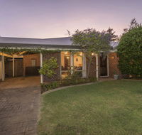 8A Sayers Street - Accommodation Brisbane