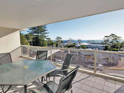 9 'Nelson Towers' 71a Victoria Parade - Unit In The Heart Of Nelson Bay With Water Views - Accommodation Brisbane 1