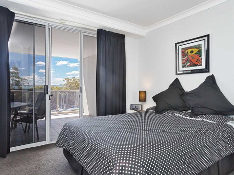 9 'Nelson Towers' 71a Victoria Parade - Unit In The Heart Of Nelson Bay With Water Views - Accommodation Brisbane 2