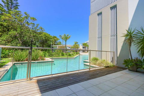 A Deluxe Swim Up - Drift Apartments South - Accommodation Brisbane 1