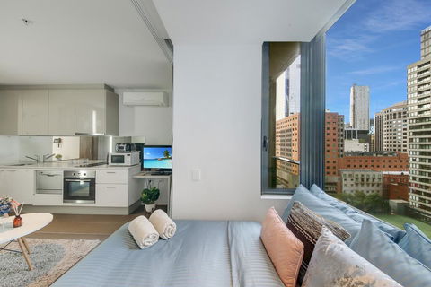 A Stylish & Cozy Studio Next To Southern Cross - Accommodation Brisbane 0