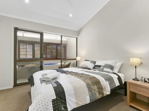 A Superb Location For Enjoying The Best Of Noosa - Unit 2/69 Noosa Parade - Accommodation Brisbane 3