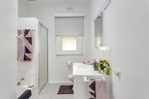 A Wave From It All - Accommodation Brisbane 1