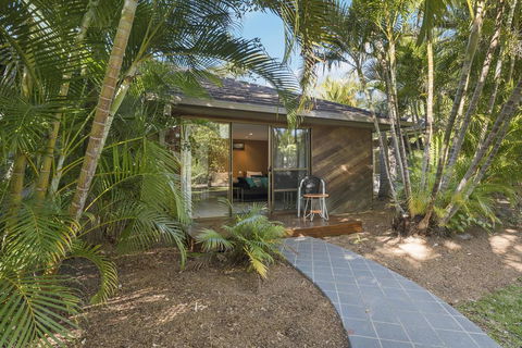 Aanuka Tropical Spa Bure - Accommodation Brisbane 2