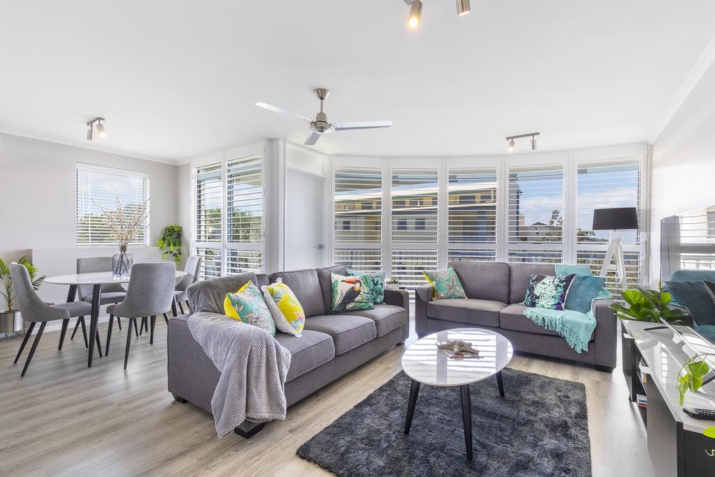 Castaways Beach QLD Accommodation Brisbane
