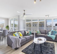 Absolute beachfront penthouse Castaways Beach - Accommodation Brisbane