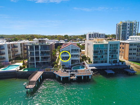 Absolute Waterfront On The Pumicestone Passage - Accommodation Brisbane 0